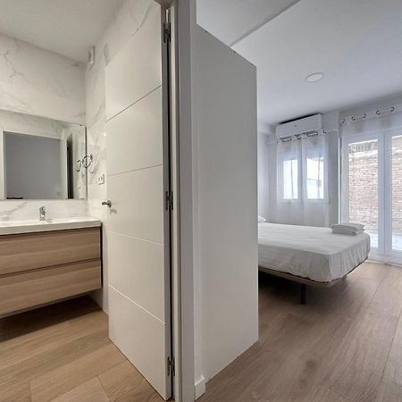 Artes Y Oficios Apartaments Ab Βαλένθια Εξωτερικό φωτογραφία