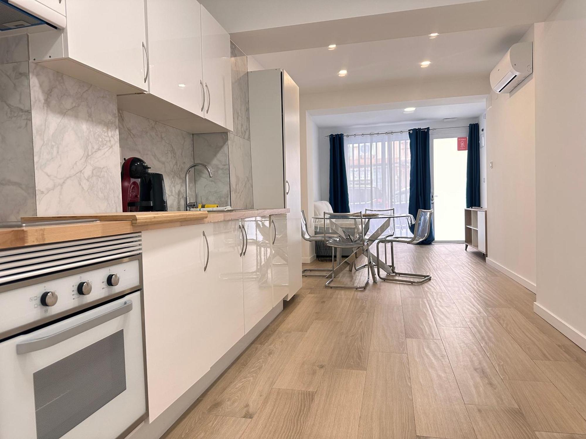 Artes Y Oficios Apartaments Ab Βαλένθια Εξωτερικό φωτογραφία